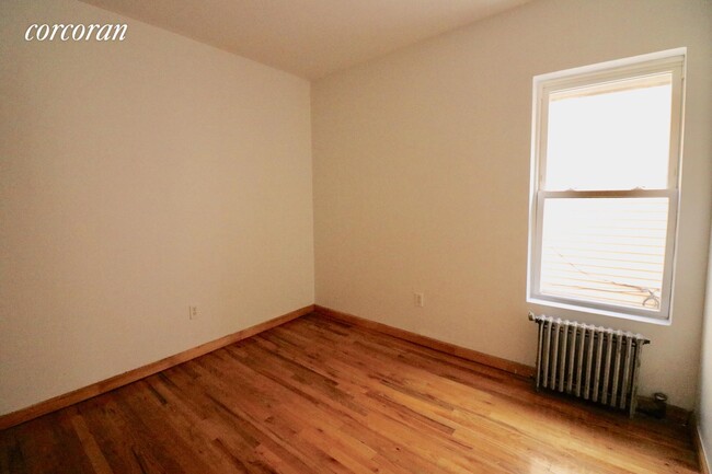 Building Photo - 252 Skillman Ave