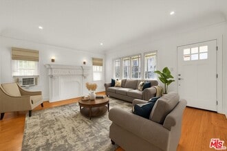 Building Photo - 858 1/2 S Gramercy Pl