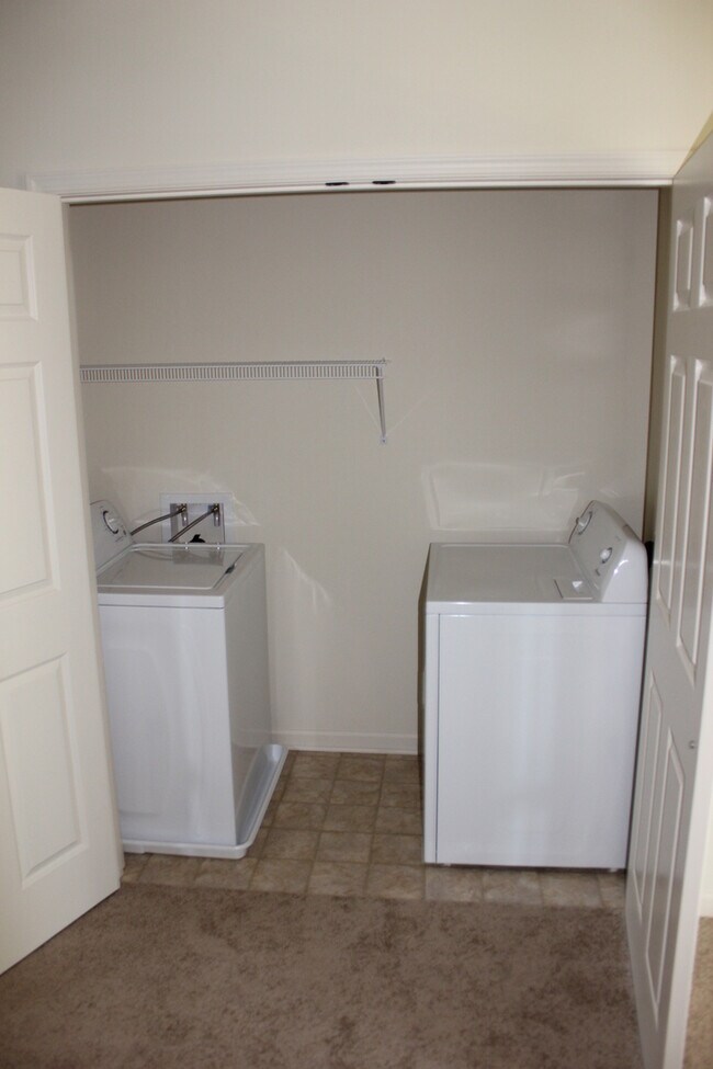 Foto del edificio - Townhouse for Rent in Wellington Park