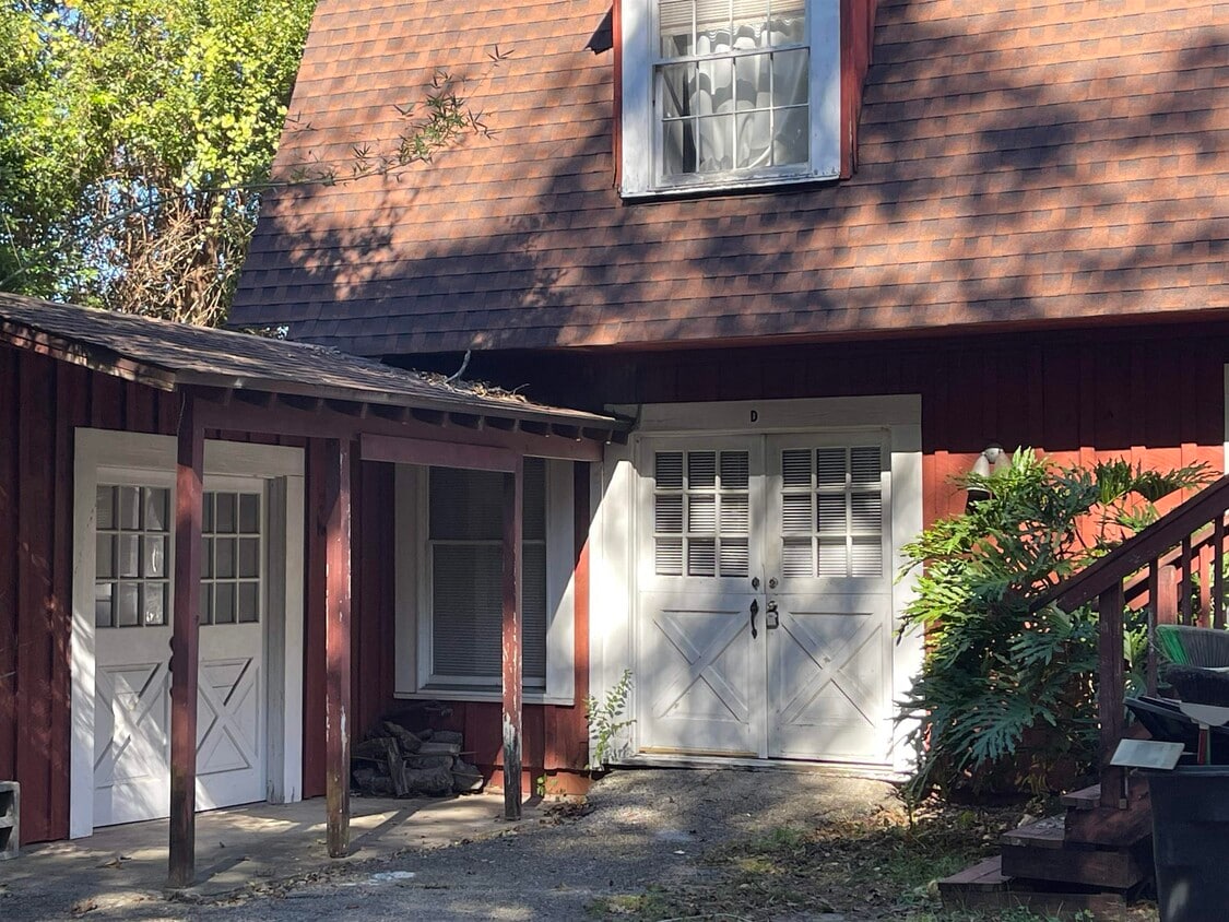 Primary Photo - 3420 N Monroe St