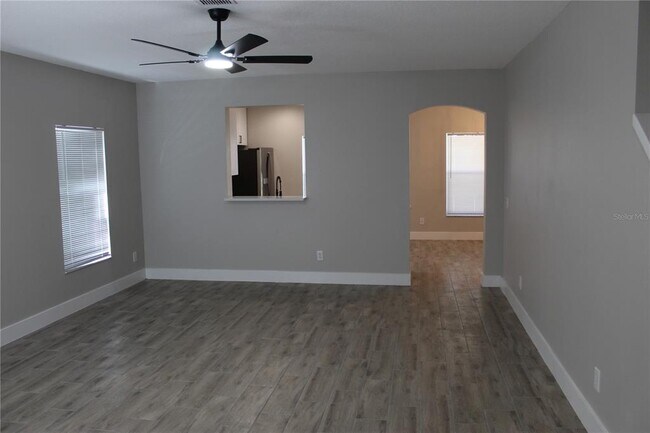 Foto del edificio - 16111 Stags Leap Dr