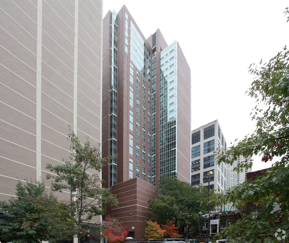 Foto principal - Baumhart Hall