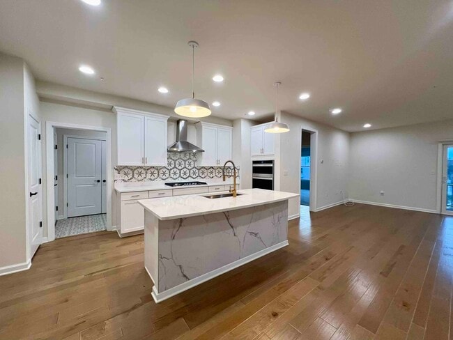 Building Photo - 3 Archer Dr