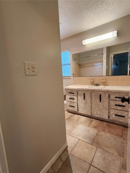 Building Photo - 30492 Park Ridge Dr