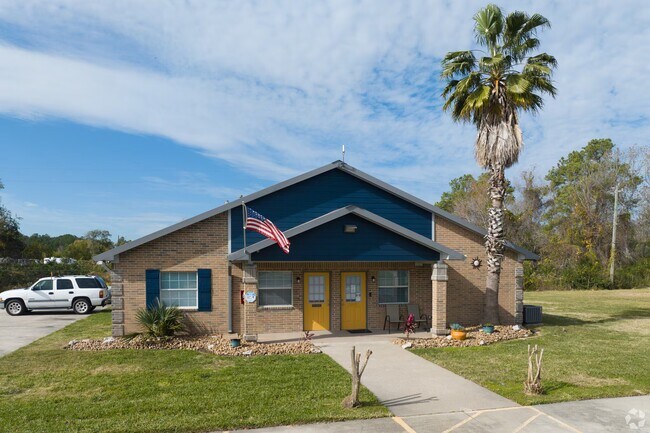 Building Photo - 700 FM1942