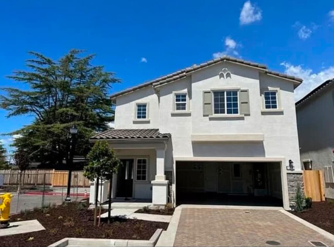 Photo - 137 Mountaintop Ave (Hayward, CA)