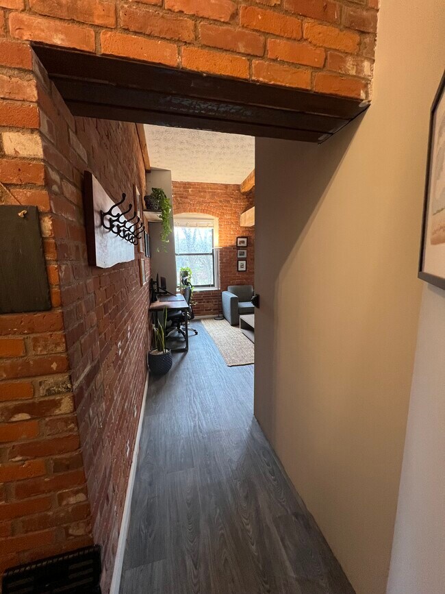 Foto del edificio - 222 Williams St E