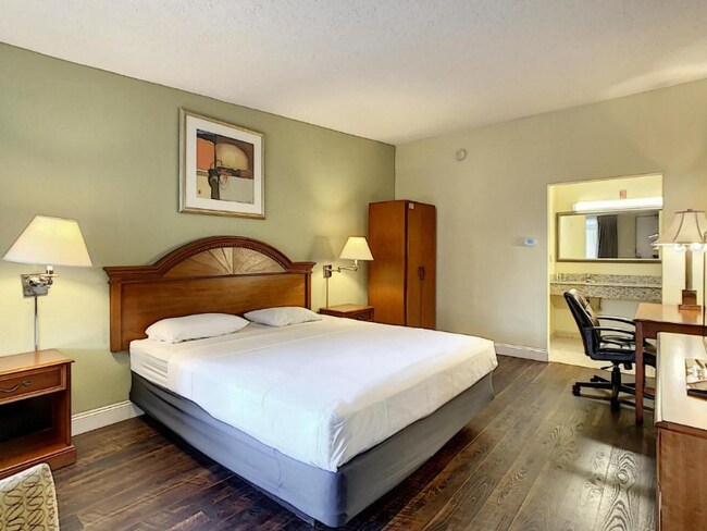 Photo - 8700 S Orange Blossom Trl (Orlando, FL) Apartment