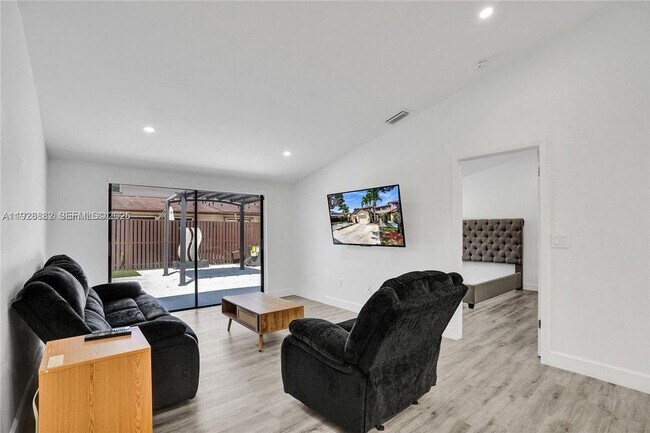 Building Photo - 13705 SW 101st Terrace