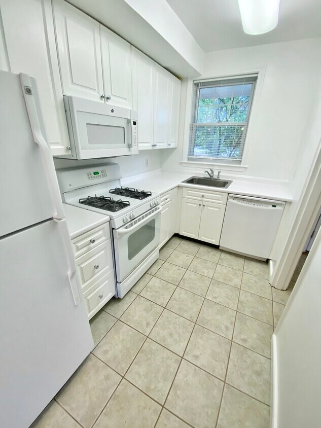 Primary Photo - 22 Sherman Rd