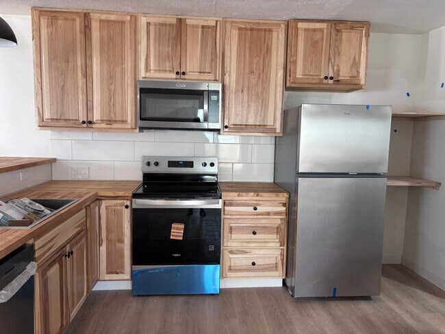 Foto del edificio - 9402 Claremont Ave NE