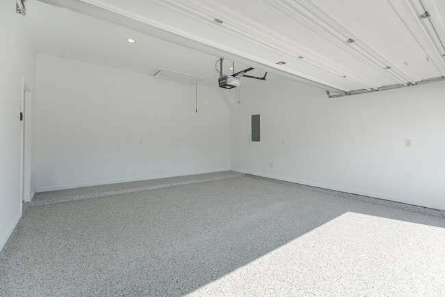 Building Photo - 10533 Wild Chives