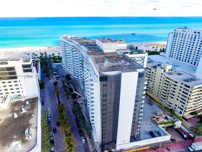 Building Photo - 100 Lincoln Rd