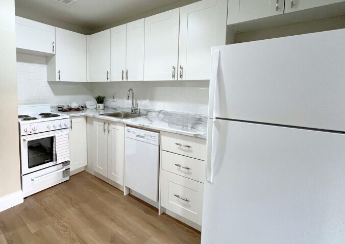 Primary Photo - Cedar Towers