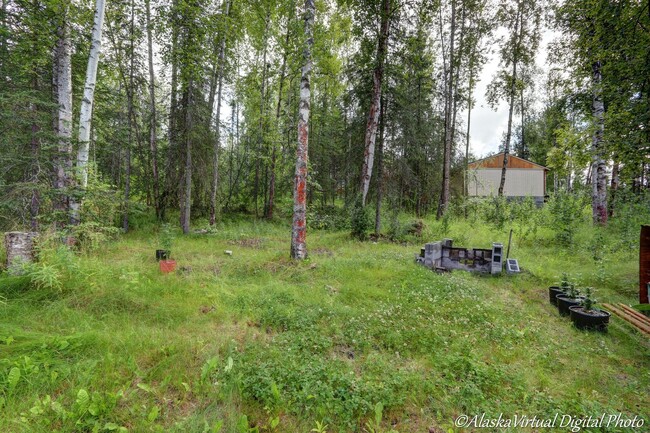 Building Photo - Chugiak Ranch Log Home