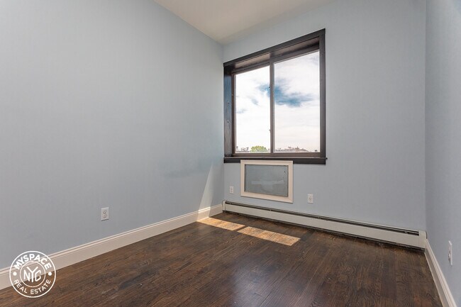 Building Photo - 682 Bushwick Ave