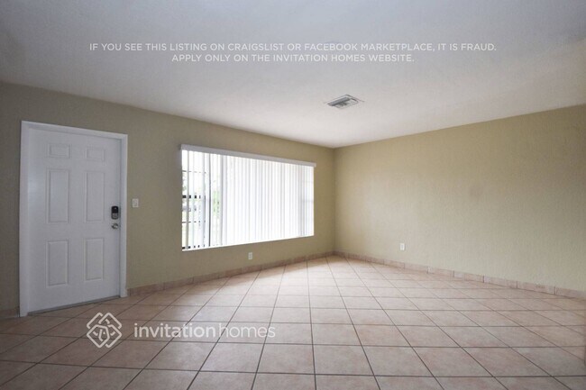 Building Photo - 4511 SW 102nd Pl
