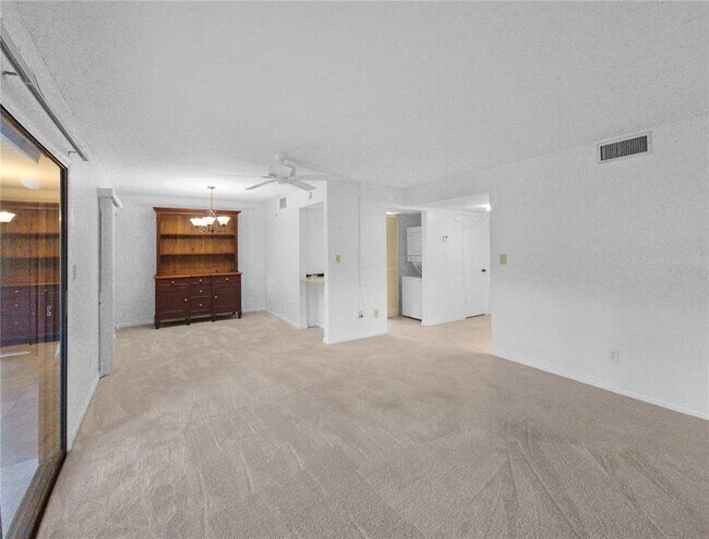 Building Photo - 614 Midway Dr