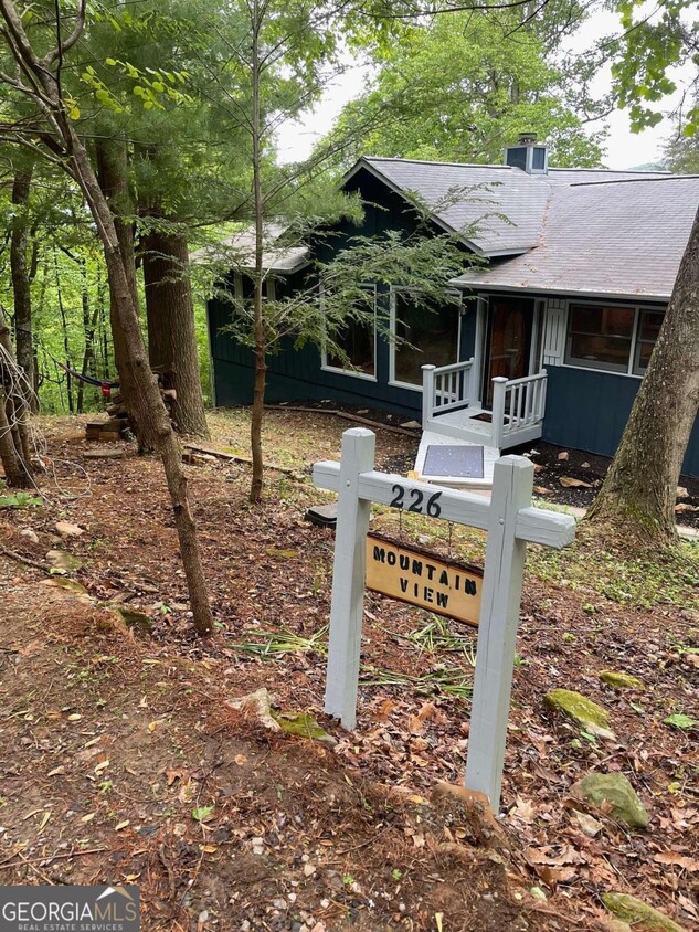 Foto principal - 226 Mountain View Ct