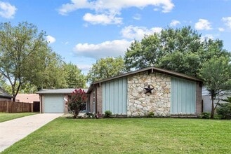 Building Photo - 806 Greenhaven Dr