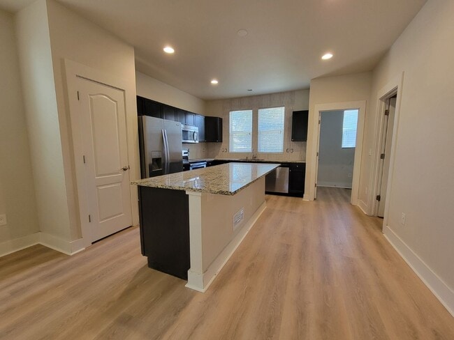 Building Photo - Beautiful 4B/3.5B near Old Town Lafayette....
