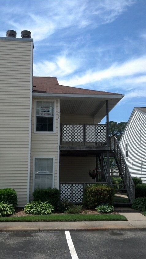 2 Bedroom near Town Center - 2 Bedroom near Town Center