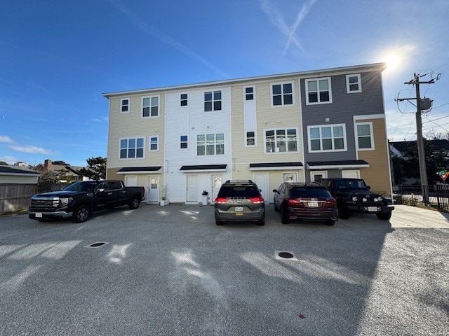 Building Photo - 909 Baltic Ave