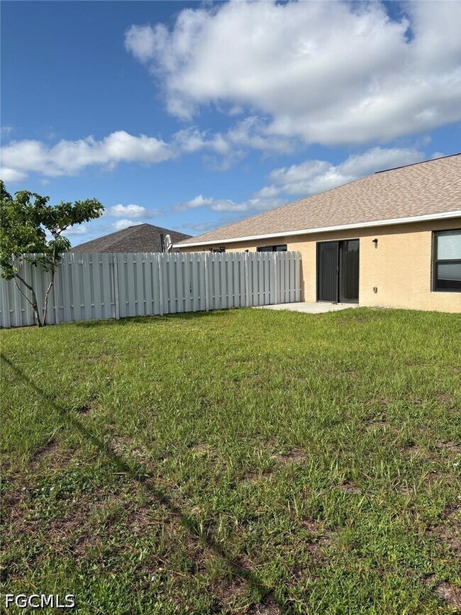 Building Photo - 1117 SW 8th Pl