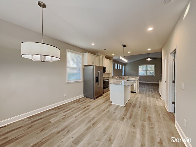 Foto del edificio - 504 Lakewood Avenue, Charlotte, NC 28208