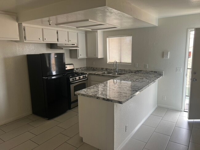 Newly redecorated - 4924 W 117th St