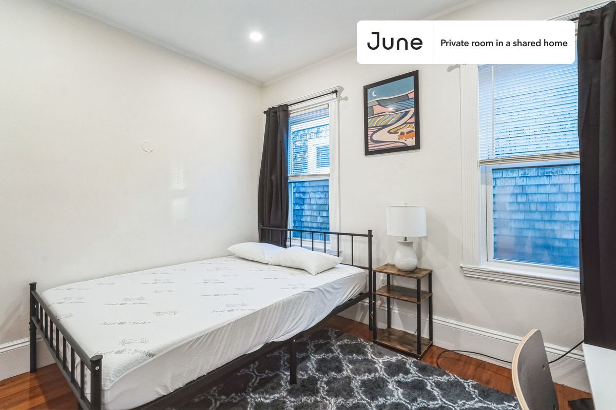Private bedroom in 3 bed/1 bath Home - Private bedroom in 3 bed/1 bath Home
