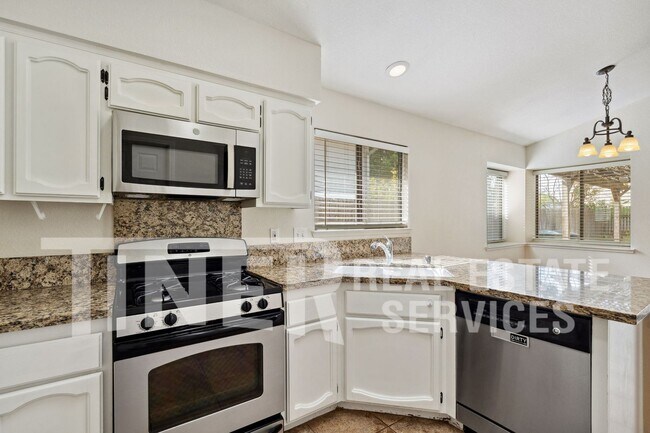 Building Photo - 3424 Lowther Way