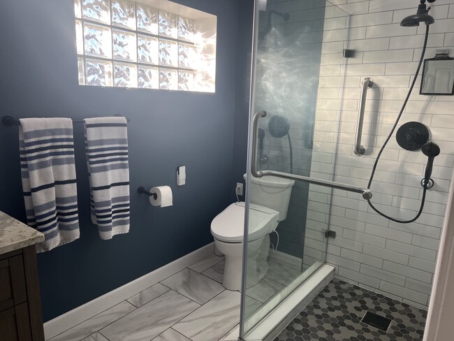 Foto del edificio - 8400 Gwilada Dr