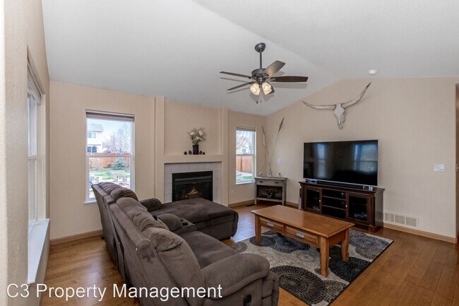 Building Photo - 3 br, 2 bath House - 3420 Adams Dr.
