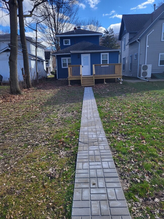 Foto del edificio - 267 E 1st St