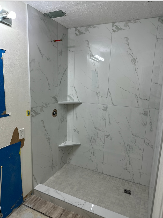 Building Photo - 2116 S Longmont Ave