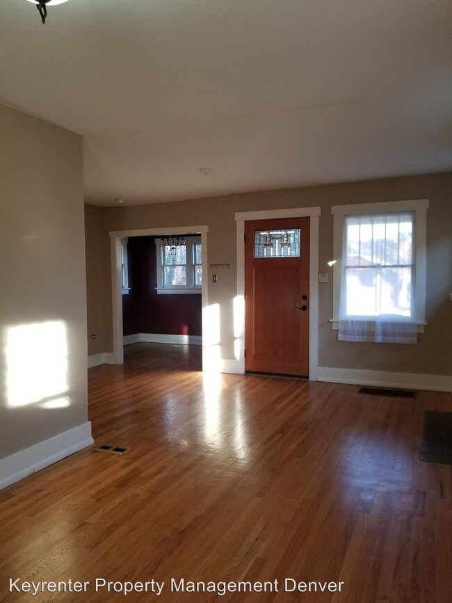 Foto del edificio - 2509 Glencoe St