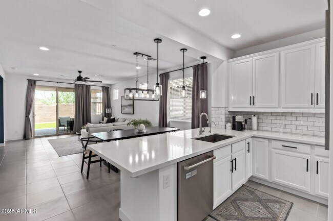 Building Photo - 12410 W Cassia Trail