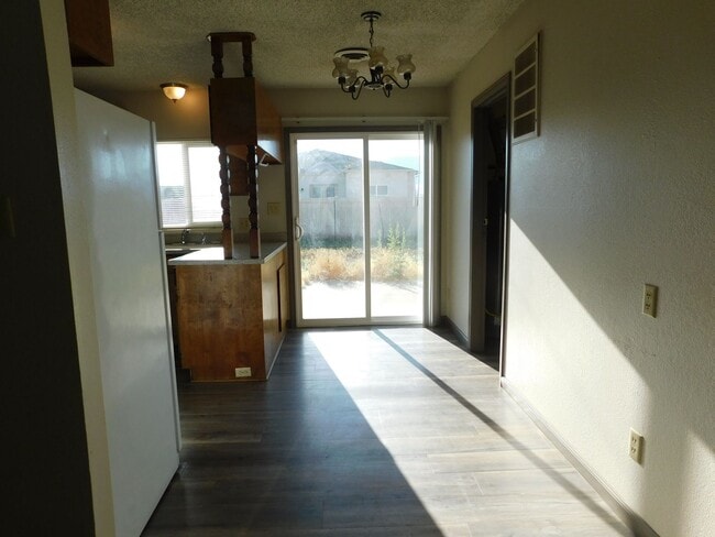 Building Photo - 514 Delicious Dr