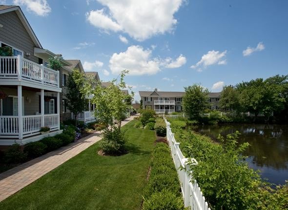 Foto del edificio - Fairfield On The Lake