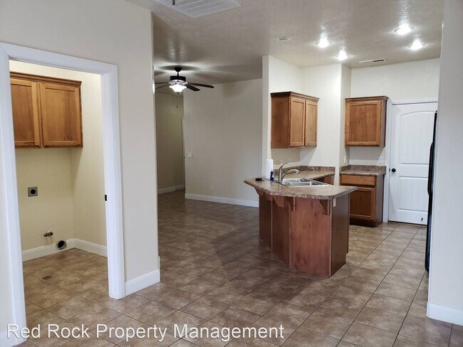 Building Photo - 3 br, 2 bath House - 1385 W Clinton Way