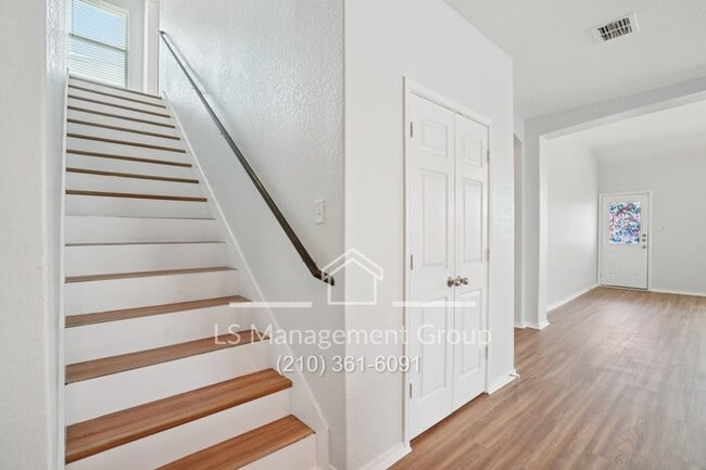 Building Photo - 6018 Upland View