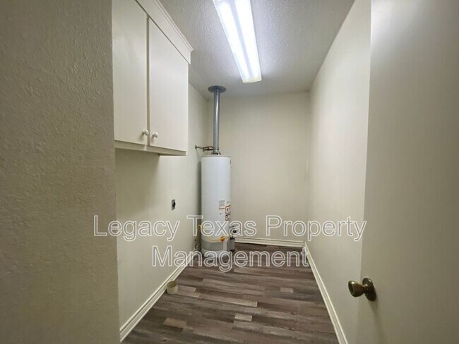 Foto del edificio - 108 Pine St