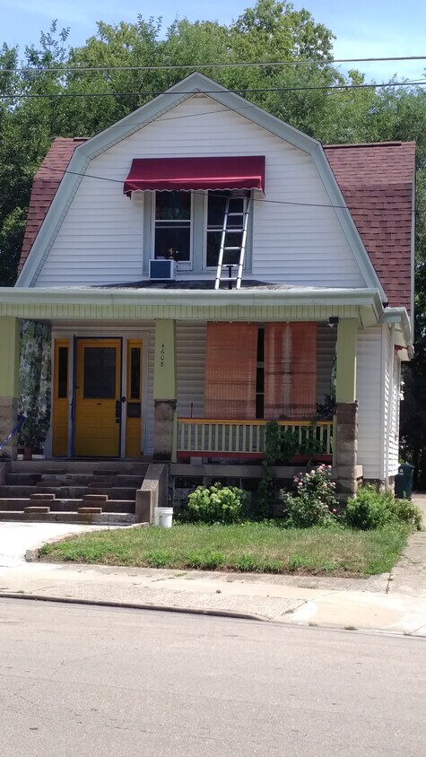 Primary Photo - 4608 N Edgewood Ave