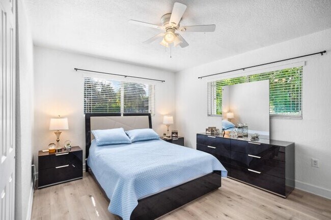 Foto del edificio - 795 SE 17th St