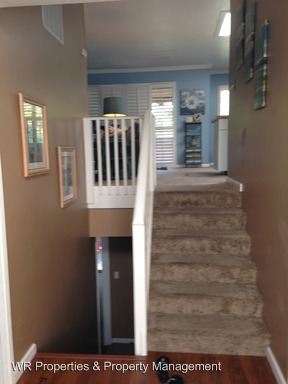 Primary Photo - 2012 Knolls Dr