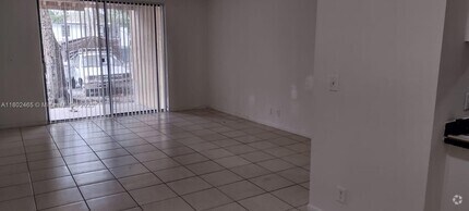 Building Photo - 4009 N University Dr