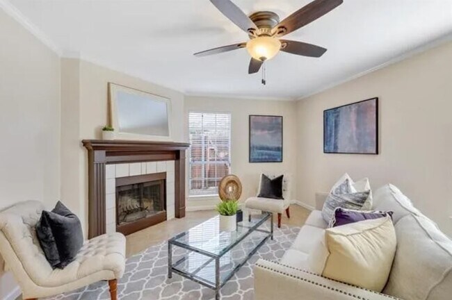 Foto del edificio - 8400 Hickory St
