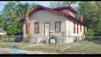 Building Photo - 123 W 23rd St