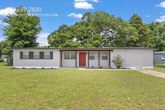 Building Photo - 8 Goodman Ln